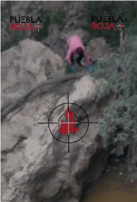 VIDEO: Hallan un cuerpo sin cabeza en una barranca de Tepeaca