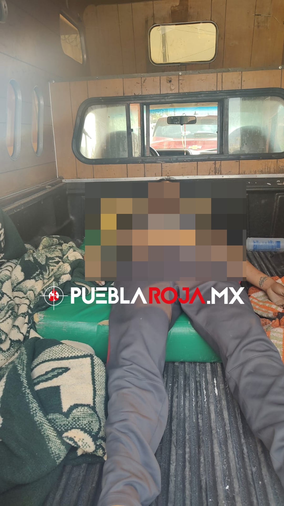 Picsart_22-10-30_20-04-36-846