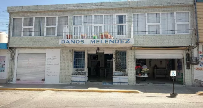 Muere hombre en los baños de vapor “Meléndez”; sufrió un paro cardiaco fulminante