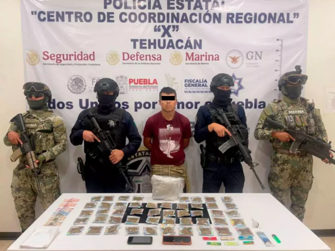 Detiene SSP y SEMAR a presunto narcomenudista de Tehuacán
