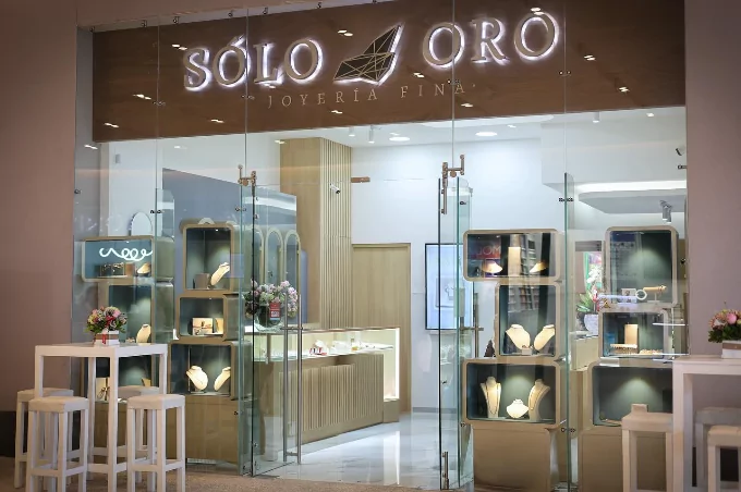 Comando asalta joyería en Lomas de Angelópolis; se llevan oro y diamantes valuados en 2 millones