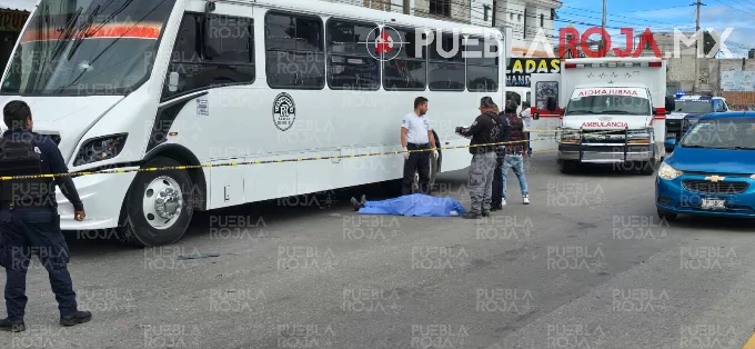 Muere hombre al salir volando de su camioneta en Amozoc