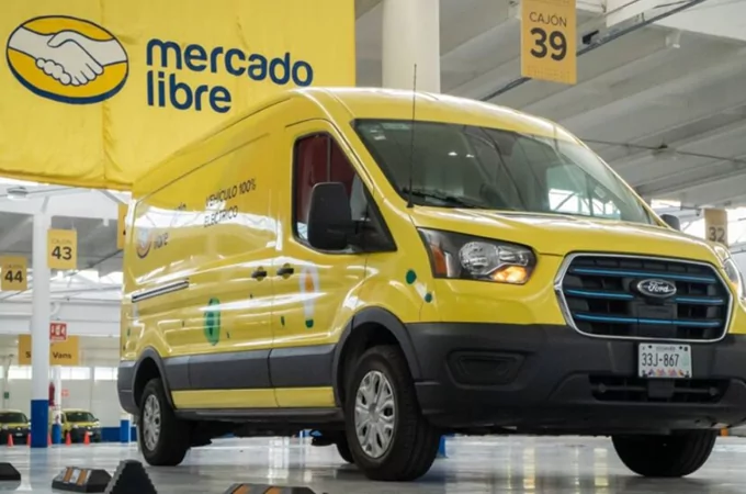 Levantan a repartidor de Mercado Libre y lo despojan de ocho paquetes en la Puebla–Xalapa