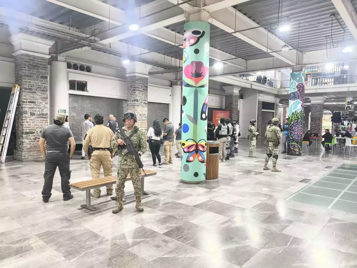 Guardia Nacional y Ejército Mexicano detienen a 56 personas y aseguran droga en Puebla