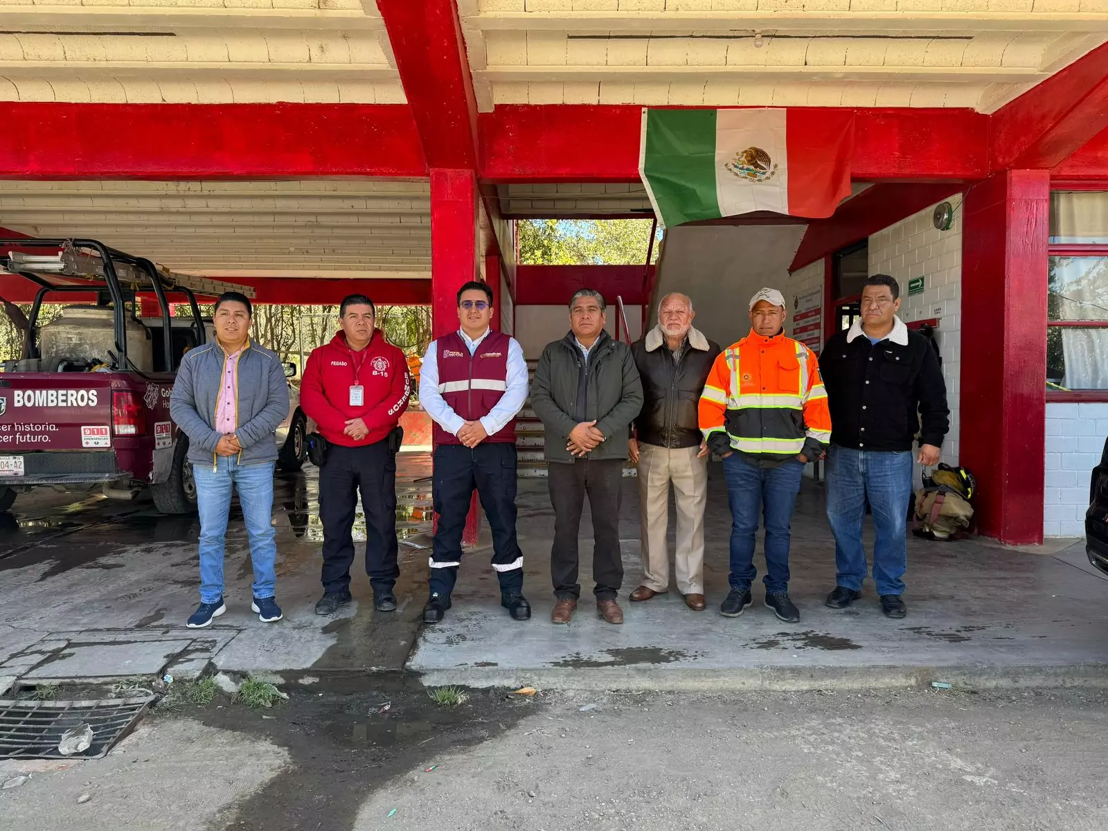 Gobierno de Puebla fortalece respuesta en combate de incendios en Chalchicomula de Sesma, Tlachichuca y Atzitzintla