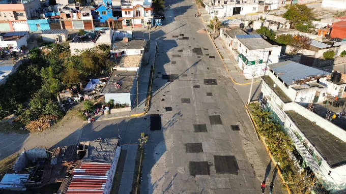 Gobierno de Amozoc inicia el año con trabajos de bacheo