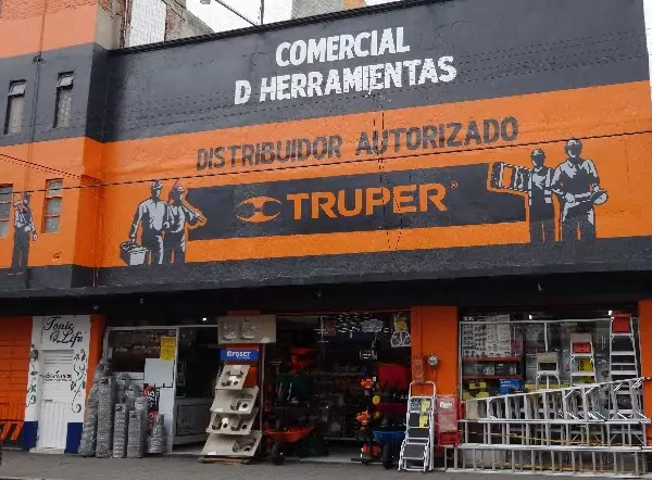 Atracan con violencia tienda Truper en Santa Isabel Cholula; se llevan botín de 200 mil pesos