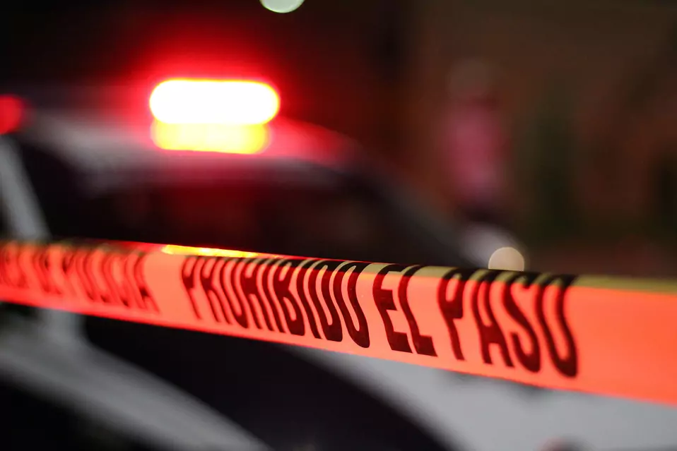 Cae de un tren policía auxiliar al frustrar robo en Soltepec; termina hospitalizado