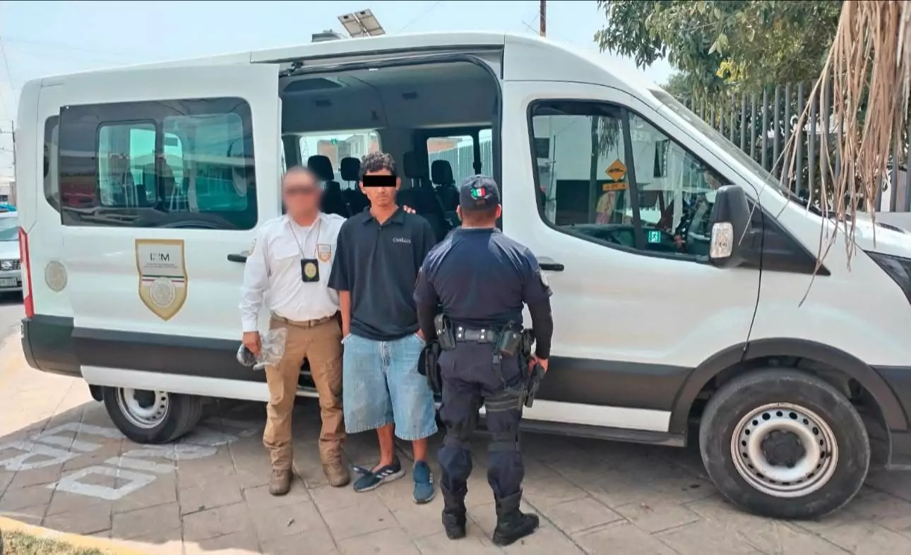 Detienen en Cuautlancingo a hombre en situación migratoria irregular tras alterar el orden