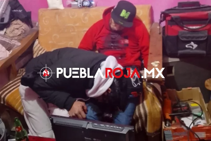 Ejecutan a dos hombres dentro de una casa en Libres; investigan ajuste de cuentas