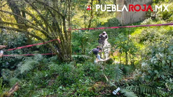 Buscaban a desaparecido y encuentran restos humanos bajo puente en Huauchinango