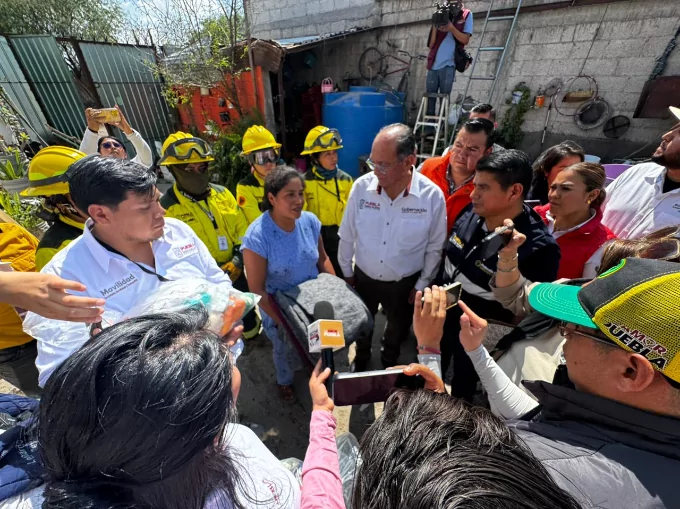 Tras granizada en Tlacotepec, entregan apoyos y activan ayuda al campo