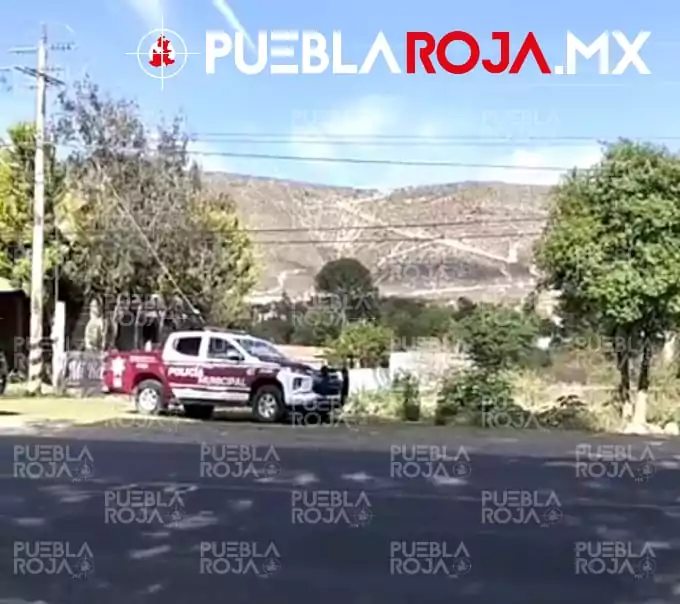 Hallan cadáver encobijado a un costado de la federal Tehuacán-Orizaba en Chapulco