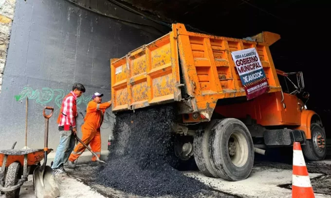 Amozoc intensifica programa de bacheo en barrios y juntas auxiliares