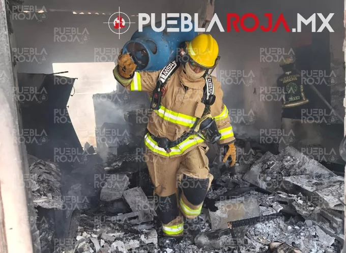 Explosión por acumulación gas en Geovillas del Sur; hay cuatro lesionados, dos de ellos graves