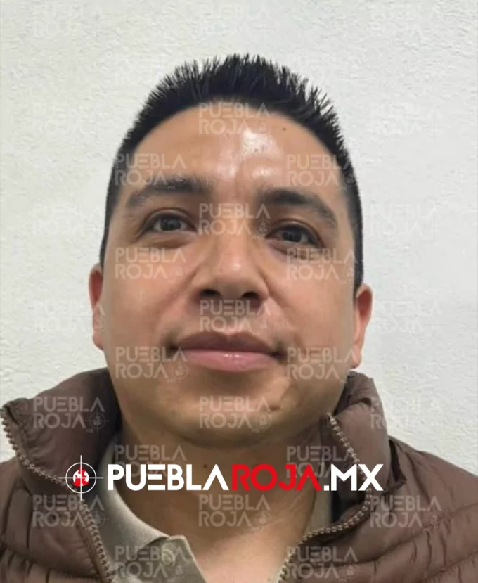 Escapa presunto secuestrador durante traslado a Casa de Justicia Puebla; dos custodios quedan detenidos