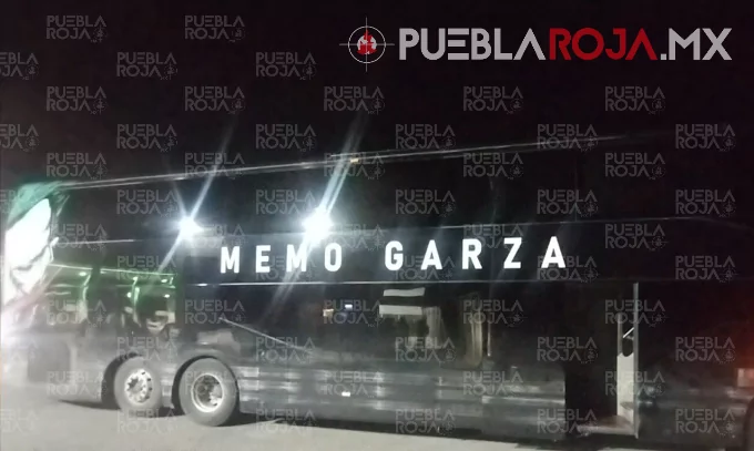 Atacan a balazos autobús del equipo de Memo Garza en la Puebla-Orizaba; hieren a músico