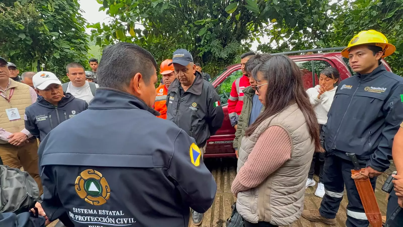 Protección Civil refuerza rescate en gruta de Cuetzalan; tres personas ya fueron salvadas