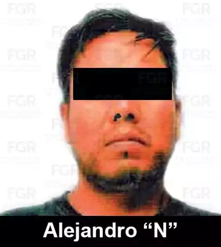FGR consigue sentencia contra dos detenidos con arma, cartuchos y cocaína en Santa Ana Xalmimilulco