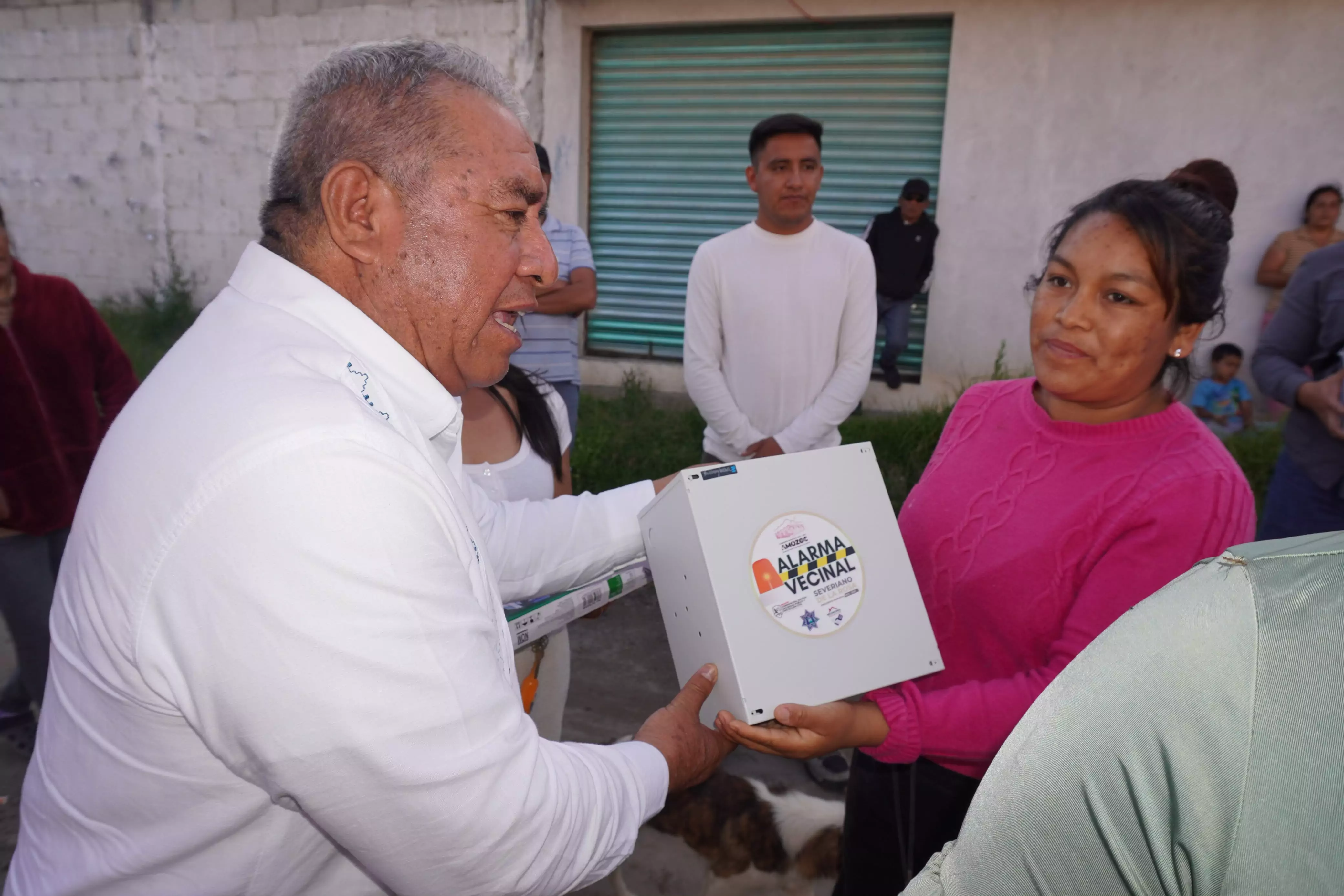 Refuerzan la seguridad en Amozoc con alarmas vecinales y mejor alumbrado