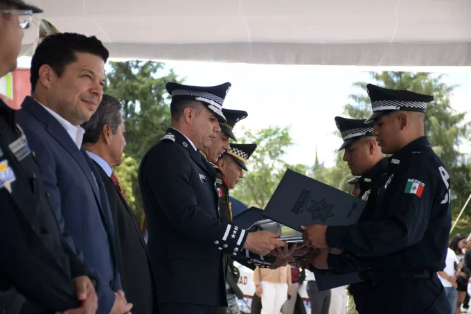 Gradúa gobierno de Pepe Chedraui a 55 cadetes de la Academia de Formación y Profesionalización Policial