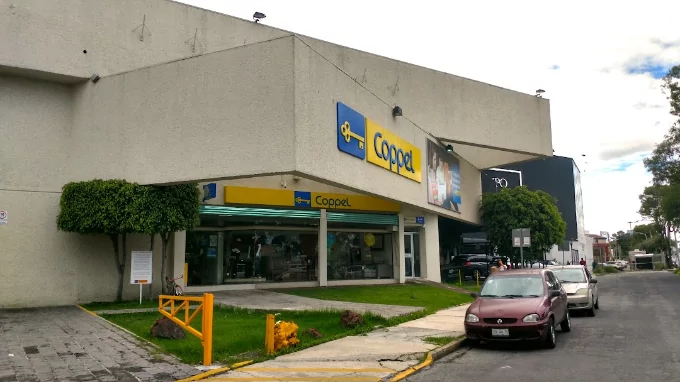 Comando armado asalta Coppel de Boulevard Atlixco y escapa con dinero y celulares