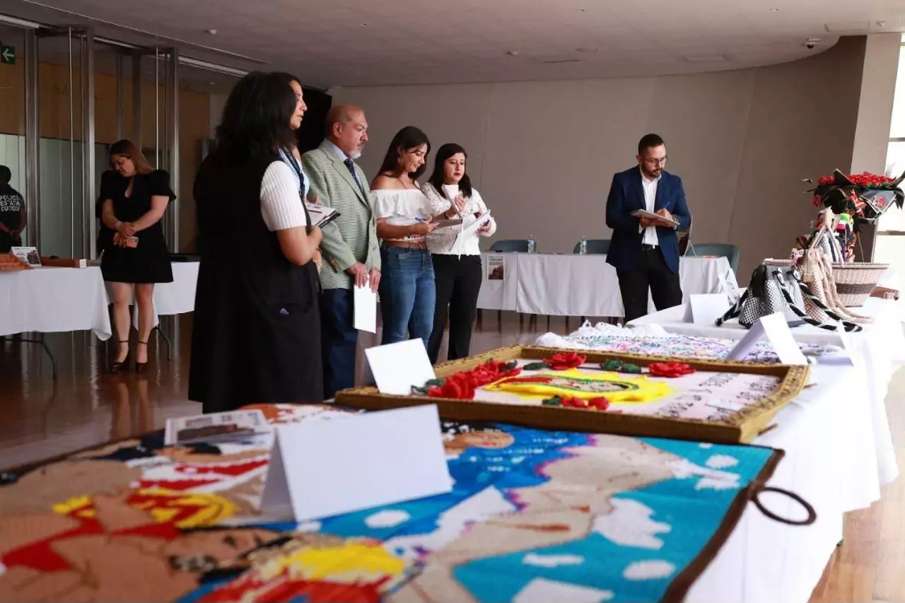 Reconoce SSP el talento de personas privadas de la libertad con concurso de artesanías
