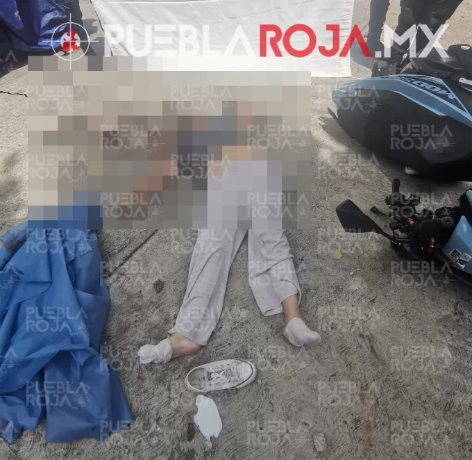 ¡Fatal derrape en Tlahuapan! Muere mujeral perder el control de su motoneta