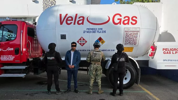 Asegura Policía Estatal más de 19 mil litros de hidrocarburo
