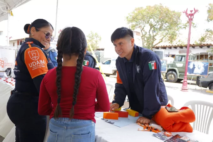 Familias de Chignahuapan reciben más de 20 mil atenciones médicas y labor social