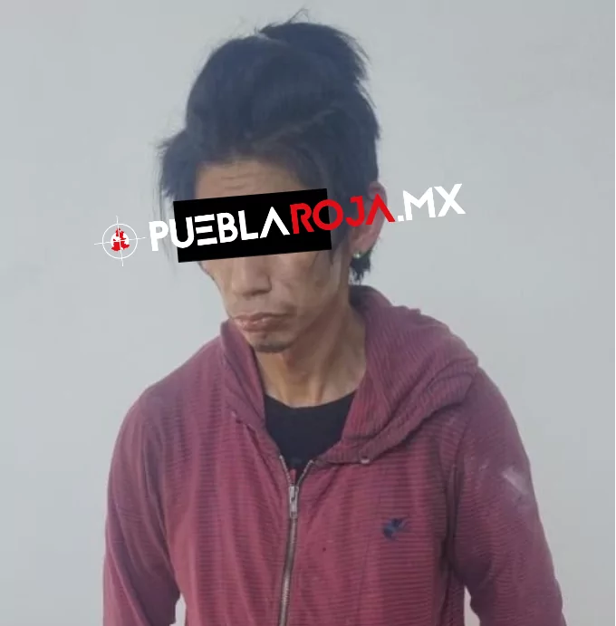 Feligreses frustran robo en iglesia, retienen al presunto ladrón y lo entregan a la policía