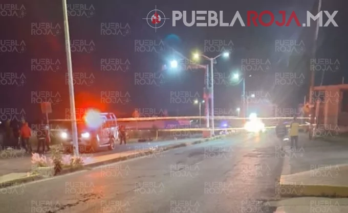 Muere motociclista al estrellarse contra el camellón en Apizaco