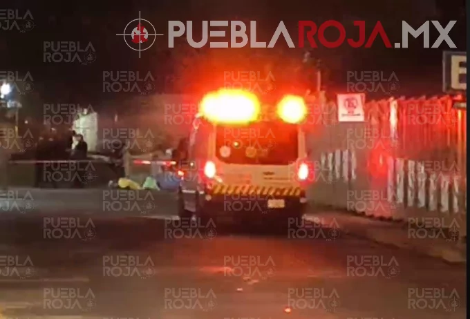 Ejecutan a “El Tochi” en pleno Centro de Teziutlán; presumen ajuste entre narcovendedores