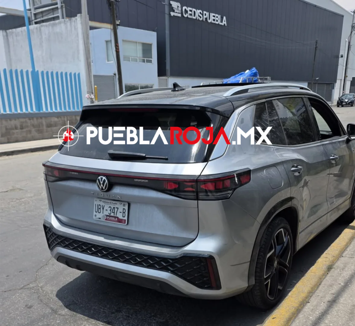 A punta de pistola, roban camioneta a conductora en Coronango