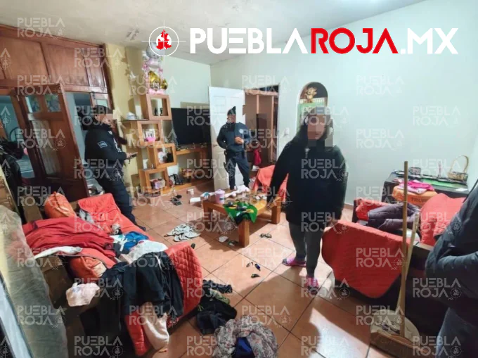 ¡Terror en Chiautempan! Cuatro encapuchados armados someten a madre y sus hijos para robar 50 mil pesos